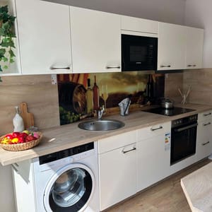 Ella Seidenmatt von Burger Küchen